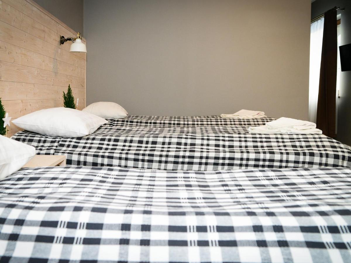 Zlote Gory - Czarna Gora Bed & Breakfast Sienna  Bagian luar foto