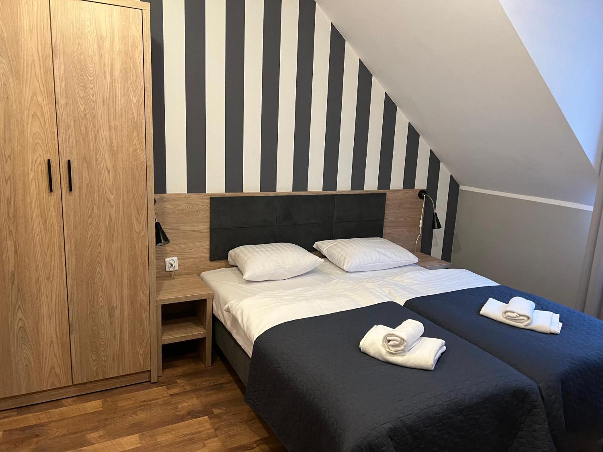 Zlote Gory - Czarna Gora Bed & Breakfast Sienna  Bagian luar foto