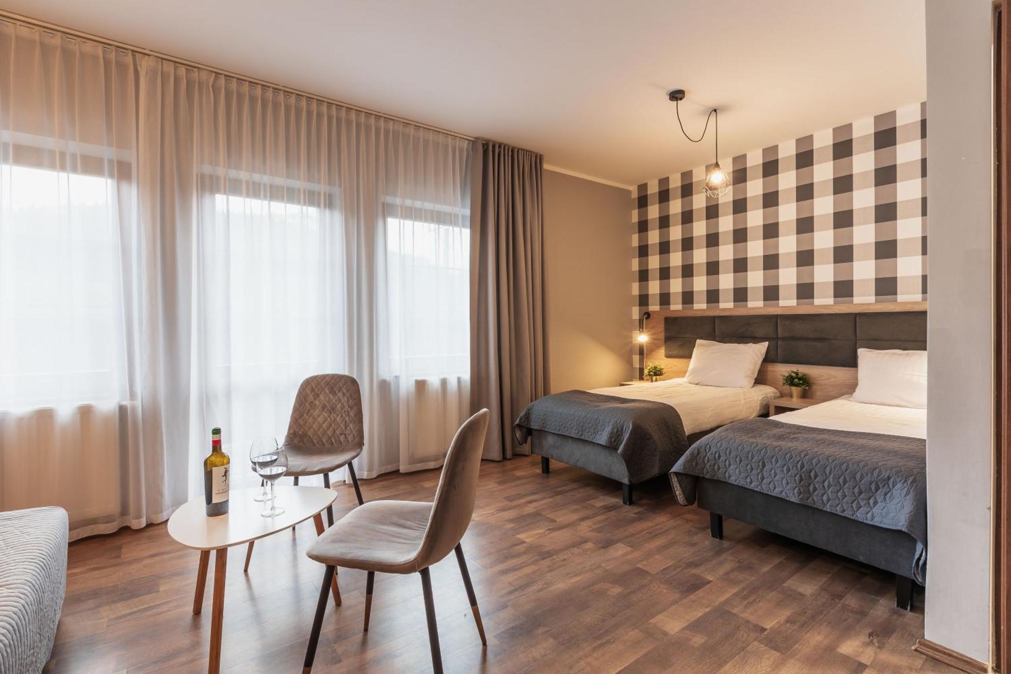 Zlote Gory - Czarna Gora Bed & Breakfast Sienna  Bagian luar foto